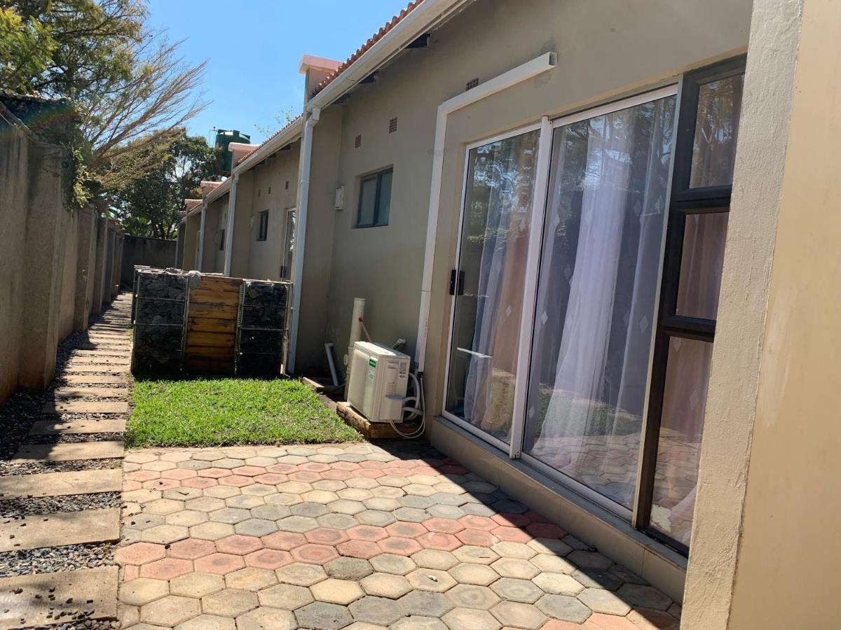 Lukundo Place Lusaka Exteriör bild